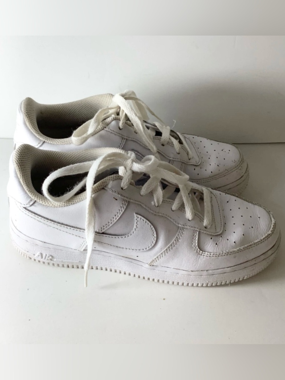 Nike Air Force Youth 1 LE Low Triple White DH2920-111 - size 6.5 Y